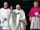 Bento XVI diz seu caminho teológico não seria imaginável sem João Paulo II