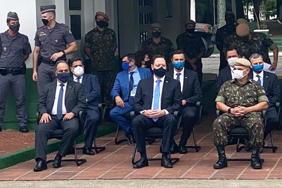 Foto divulgada pelo Inep no evento que marcou o início da distribuição das provas do Enem pelo Brasil, no 4º Batalhão de Infantaria Leve do Exército em Osasco, em 2020 — Foto: Inep/Divulgação