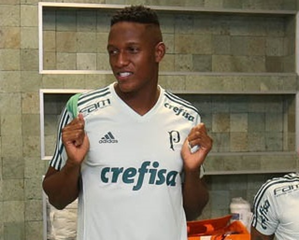 Mina se recupera de lesão no pé esquerdo (Foto: Cesar Greco / Agência Palmeiras)