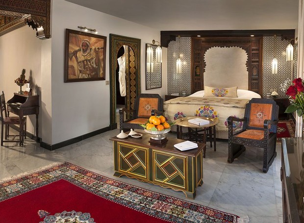 O luxo marroquino faz com que você entre na atmosfera da cidade no hotel Palacete Fes (Foto: Getty Images/Reprodução)