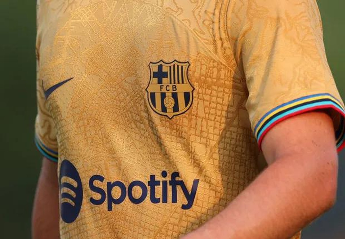 Barcelona will use rapper Drake’s logo on their uniform during the derby with Real Madrid |  Marketing