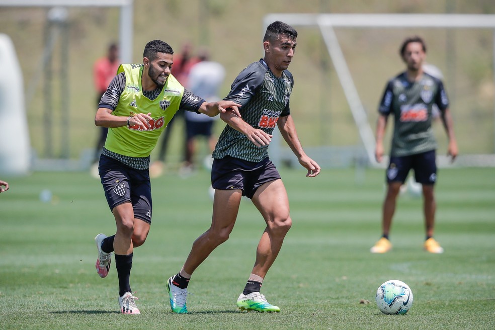 Escalacao Do Atletico Mg Jorge Sampaoli Treina Com Elenco Completo Veja Provavel Time Atletico Mg Ge