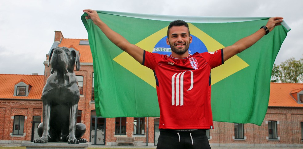 O volante Thiago Maia, ex-Santos, e agora no Lille: equipe de Marcelo Bielsa se reforçou com quatro brasileiros (Foto: Divulgação/Lille)