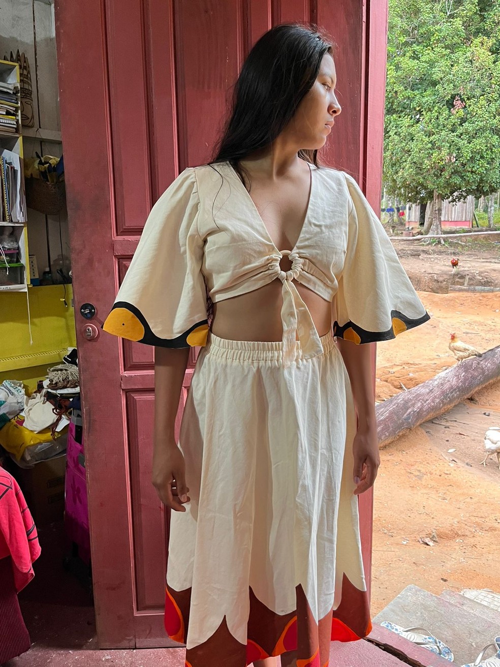 Roupa produzida por Yra Tikuna. &mdash; Foto: Arquivo pessoal/Yra Tikuna