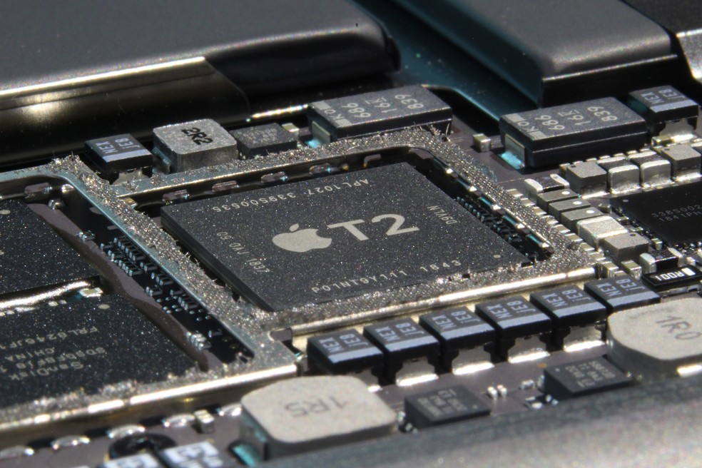 Chip T2, da Apple, fornece segurança para produtos das linhas MacBook, iMac e Mac Pro. — Foto: Sonic840/DeviantArt/Creative Commons/BY-NC-SA