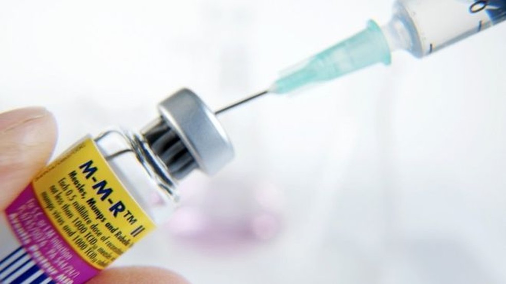 Vacina tríplice viral e 'mãe geladeira' são alguns dos mitos relacionados ao autismo — Foto: Science Photo Library/BBC