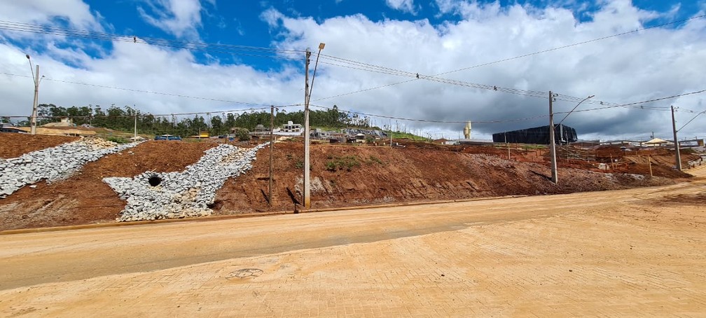 Obras de reassentamento de Bento Rodrigues de arrastam por mais de cinco anos — Foto: Mauro Marcos da Silva/Arquivo Pessoal