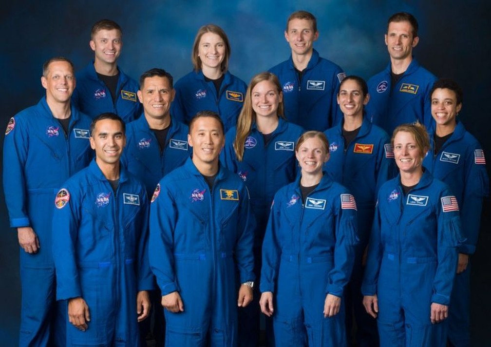 Turma mais recente de astronautas graduados inclui seis mulheres — cinco da Nasa e uma da Agência Espacial Canadense — Foto: Nasaa