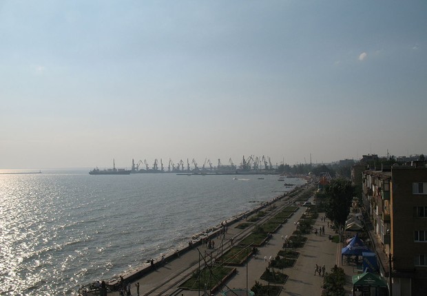 Vista do porto de Berdyansk, na Ucrânia (Foto: Алефиренко Пётр Геннадьевич aka Pyotr Alefirenko, CC BY-SA 4.0 <https://creativecommons.org/licenses/by-sa/4.0>, via Wikimedia Commons)