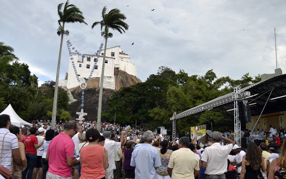 Campinho do Convento da Penha durante Festa da Penha  — Foto: Amanda Monteiro/ g1 ES