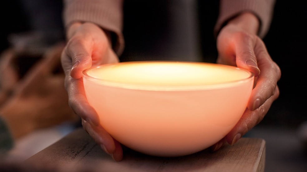 Philips Hue Go é uma luminária inteligente que chega ao Brasil por R$ 1.099 — Foto: Divulgação/Philips