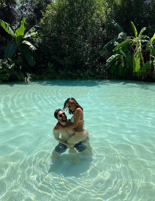 Ivy Moraes e Rogério Fernandes curtemdescanso no Jalapão (Foto: Reprodução/Instagram)