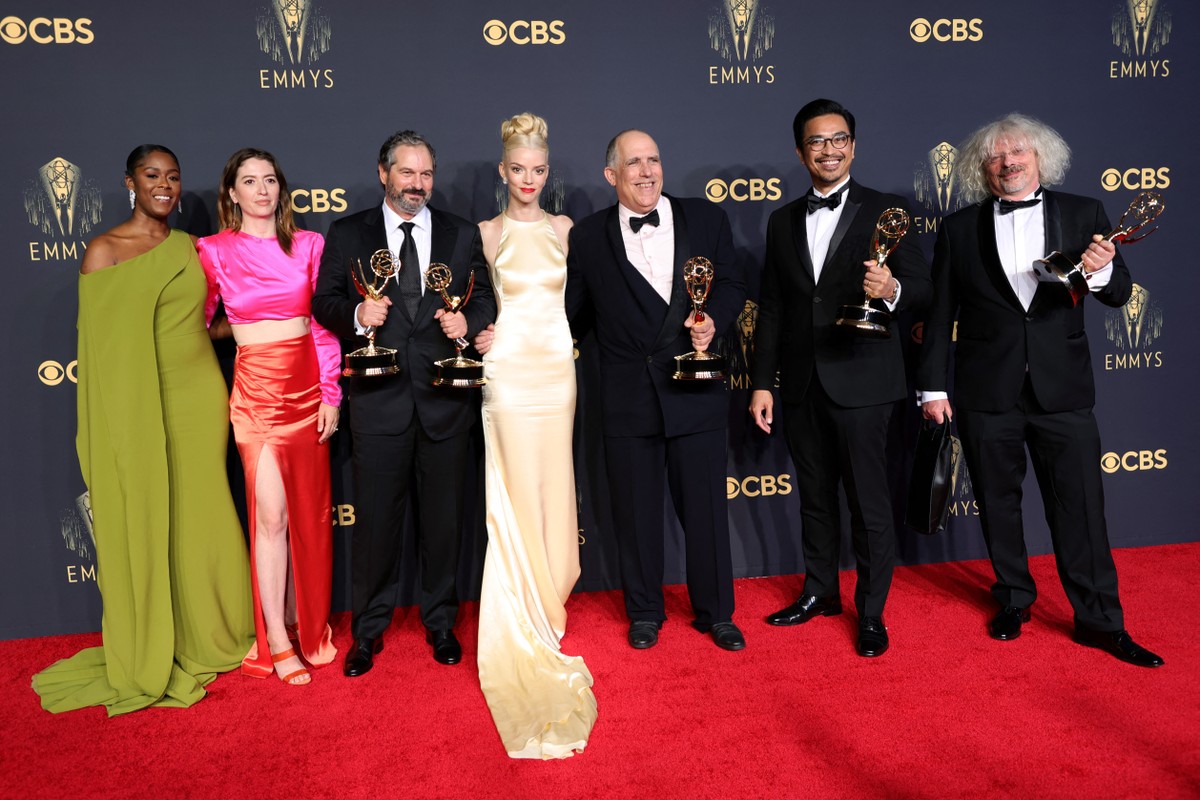 Emmy 2021: Volta do glamour e ousadia masculina marcam looks no tapete vermelho | Pop & Arte