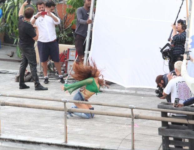 Anitta grava clipe no Rio de Janeiro (Foto: Adão/AgNews)
