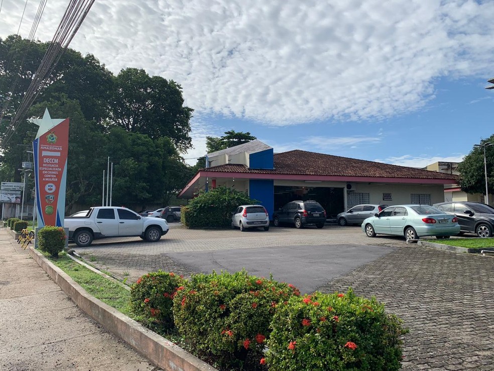  Delegacia da Mulher fica na avenida Mário Ypiranga, 3395, bairro Parque Dez de Novembro, em  Manaus — Foto: Patrick Marques/G1 AM