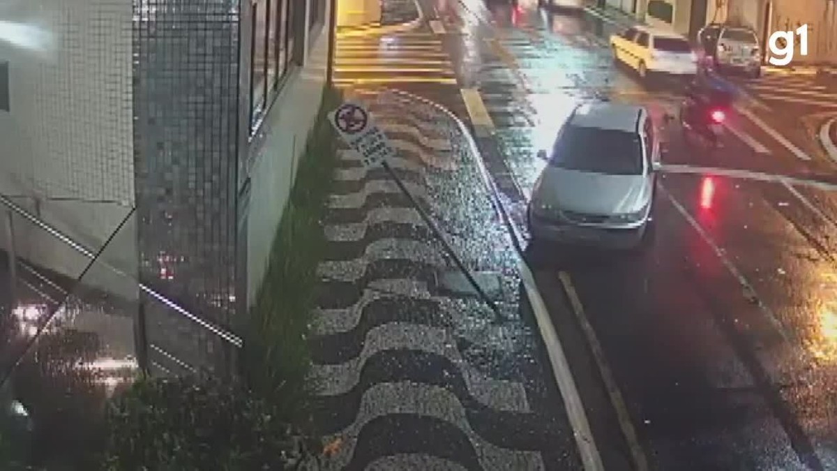 VÍdeo Motorista Embriagado Bate Em Carro Estacionado Foge E Pede Para Mãe Comunicar Furto Do 