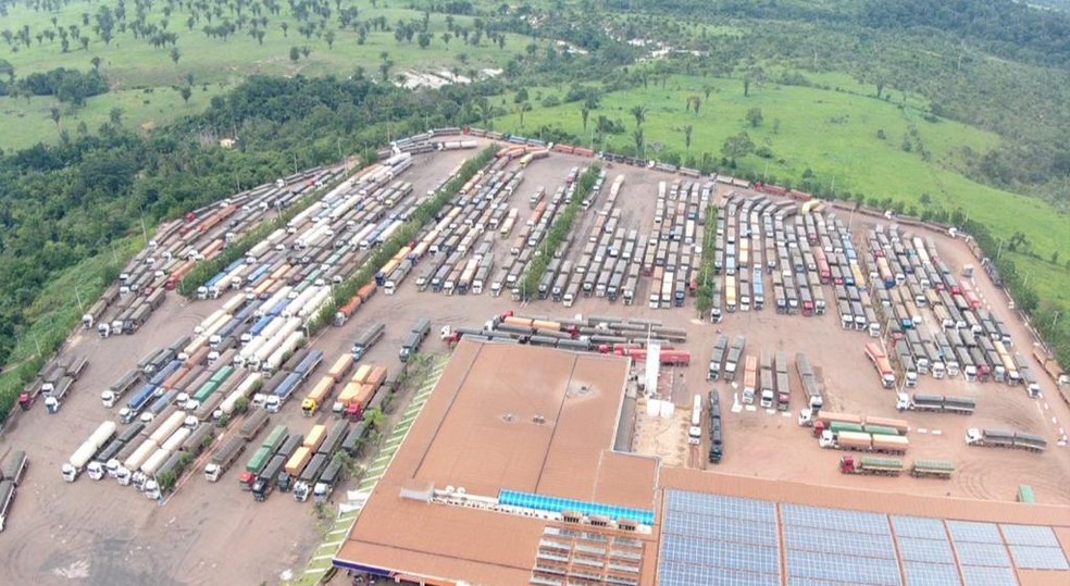 Descarregamento de grãos causa intenso fluxo de carretas no porto de Mirituba no Pará. — Foto: Reprodução / PMPA