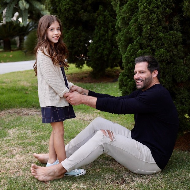 Henri Castelli e a filha, Maria Eduarda (Foto: Marcos Ribas/Brazil News)