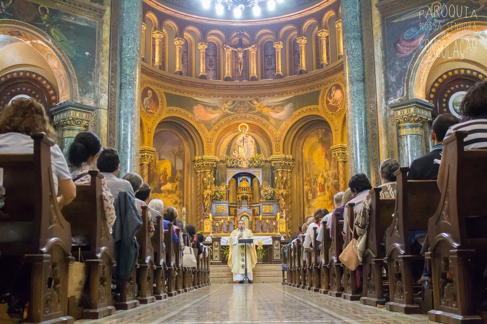 Paróquia não informou o custo total da intervenção contra os pássaros (Foto: Arquivo Pessoal)