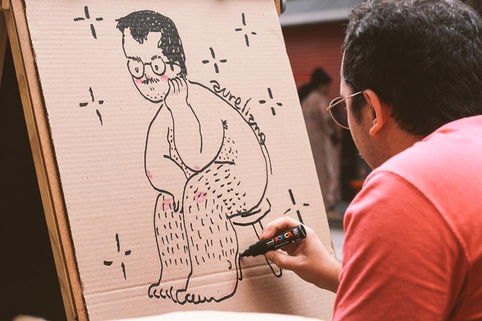 Autor e Ilustrador Aureliano Medeiros vai lançar segundo livro de sua carreira em Natal (Foto: Cecília Schiavo)