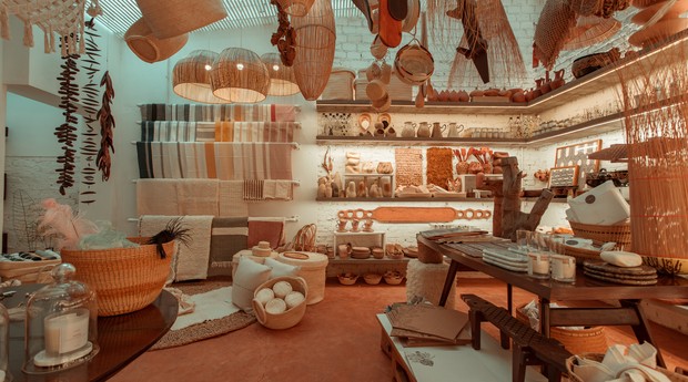 A loja, localizada no bairro de Pinheiros, em São Paulo, reúne produtos criados por 70 designers independentes (Foto: Daniel Ribeiro/Valentin Studio)