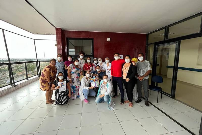 Pacientes internados se emocionam com festa de aniversário surpresa em hospital público de Belém