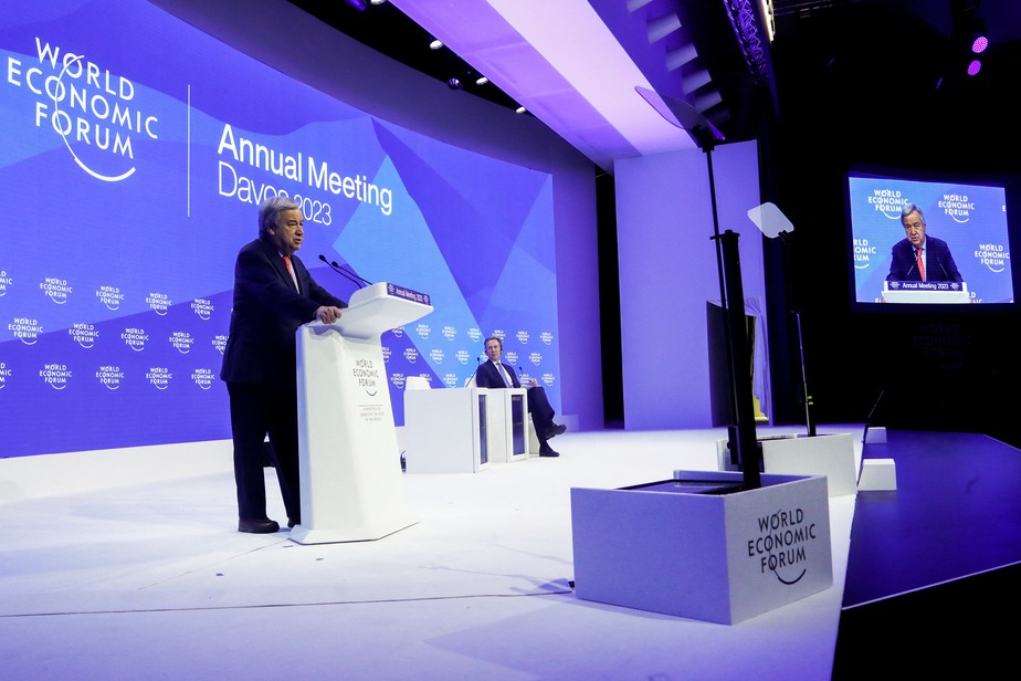 Secretário-geral da ONU, Antonio Guterres, discursa no Fórum Econômico Mudnial, em Davos, na Suíça