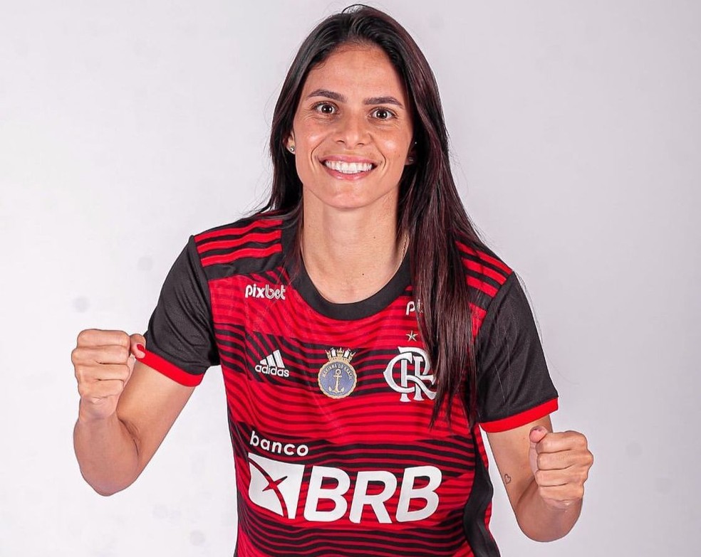 Flamengo repatria atacante Isadora Freitas  — Foto: Reprodução 