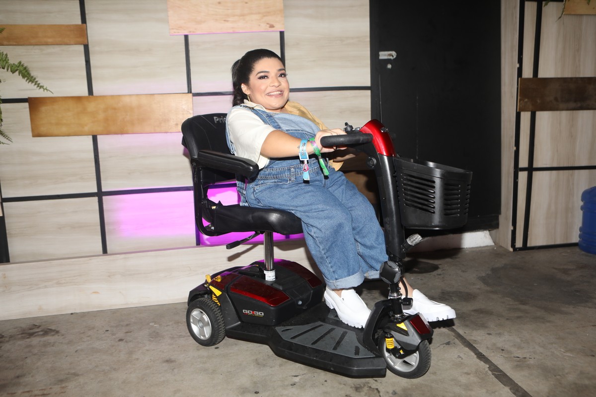 Pequena Lo curte primeiro Lolla após estourar na pandemia: ‘Fico anestesiada, não imaginava a proporção’ |  Lollapalooza 2022