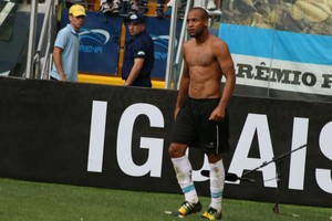 Fellipe Bastos vê tratativas avançadas e torce por acerto: Quero muito ficar