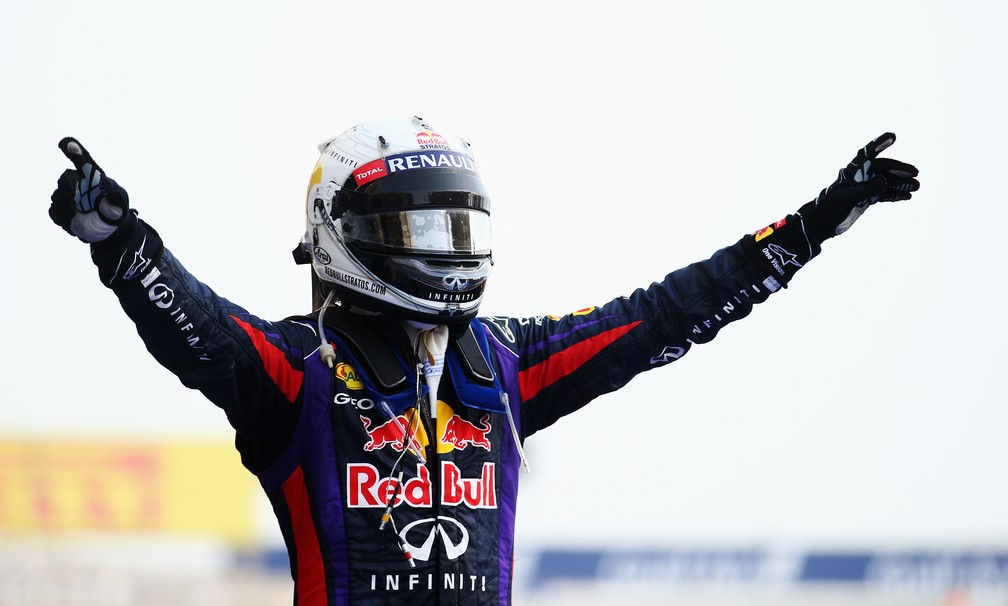 Sebastian Vettel venceu duas corridas no Bahrein com a RBR: a última delas foi em 2013 — Foto: Clive Mason/Getty Images