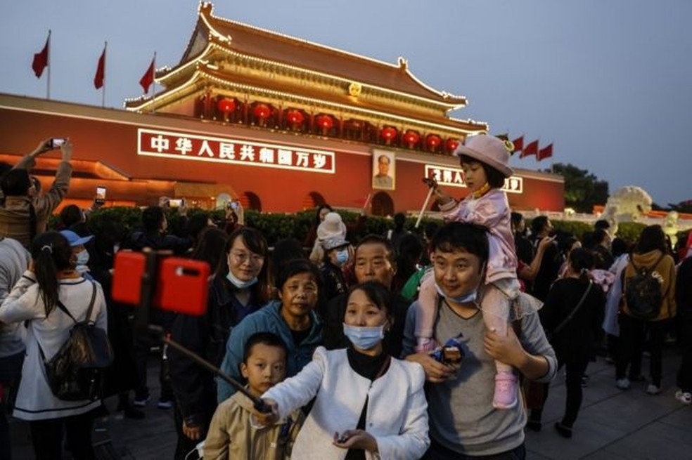 Semana Dourada' tem levado milhões de chineses a viajarem pelo país face às restrições internacionais — Foto: EPA