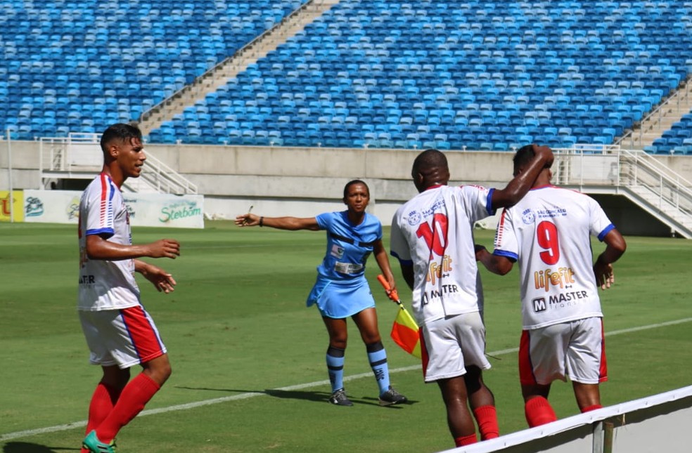 Kadu, de São Gonçalo do Amarante, comemora gol — Foto: Jocaff Souza/10 Sports