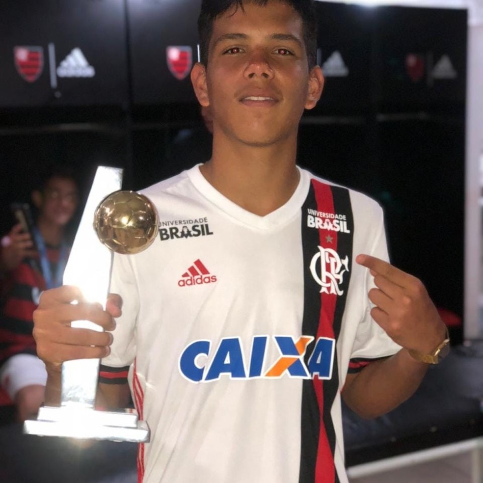 O atacante Pablo Ruan ainda não disputou nenhuma partida desde o incêndio — Foto: Divulgação