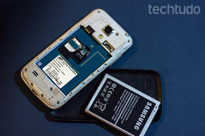 Samsung Galaxy S4 mini não liga? Veja como resolver o problema (Foto: Murilo Molina/TechTudo)