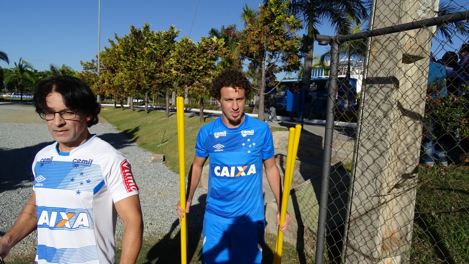 Galhardo aparece no campo pela primeira vez, e titulares fazem trabalho físico