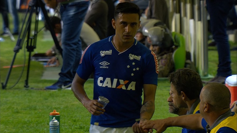 Exame constata lesão, e Robinho desfalca Cruzeiro por seis semanas