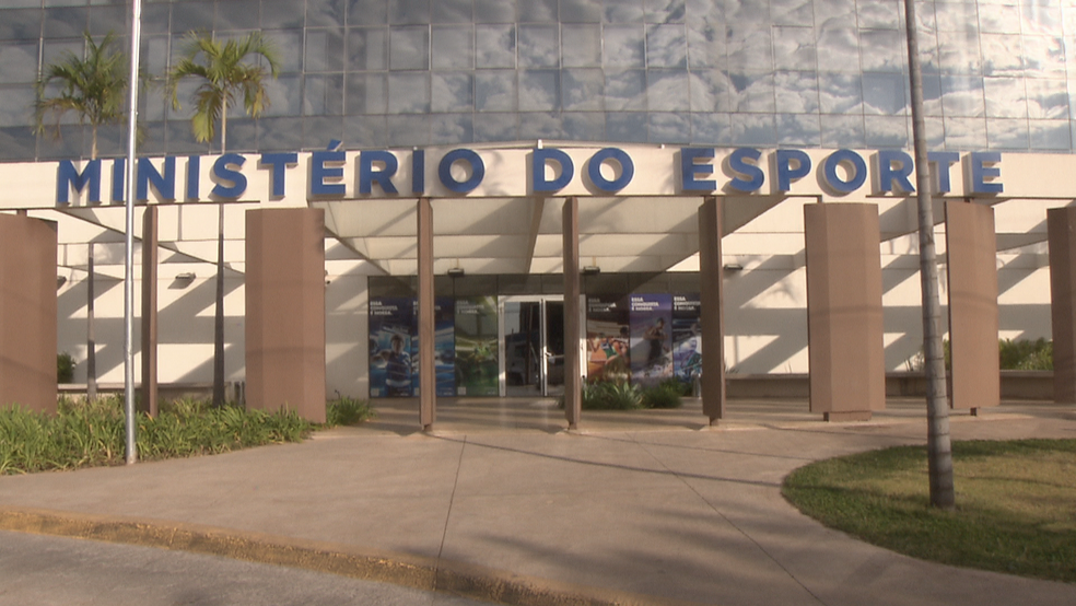 Fachada da sede do Ministério do Esporte, em Brasília (Foto: TV Globo/Reprodução)