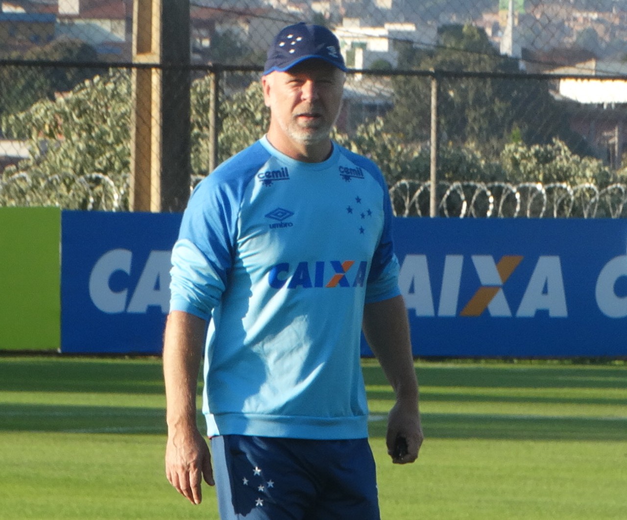 Mano relaciona Raniel e Edilson e indica força máxima contra o Fluminense