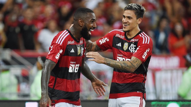 Gerson e Pedro em Flamengo x Maringá