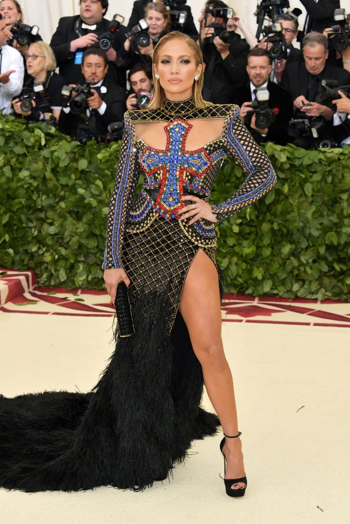 Jennifer Lopez veste Balmain no Met Gala 2018 (Foto: Getty Images)