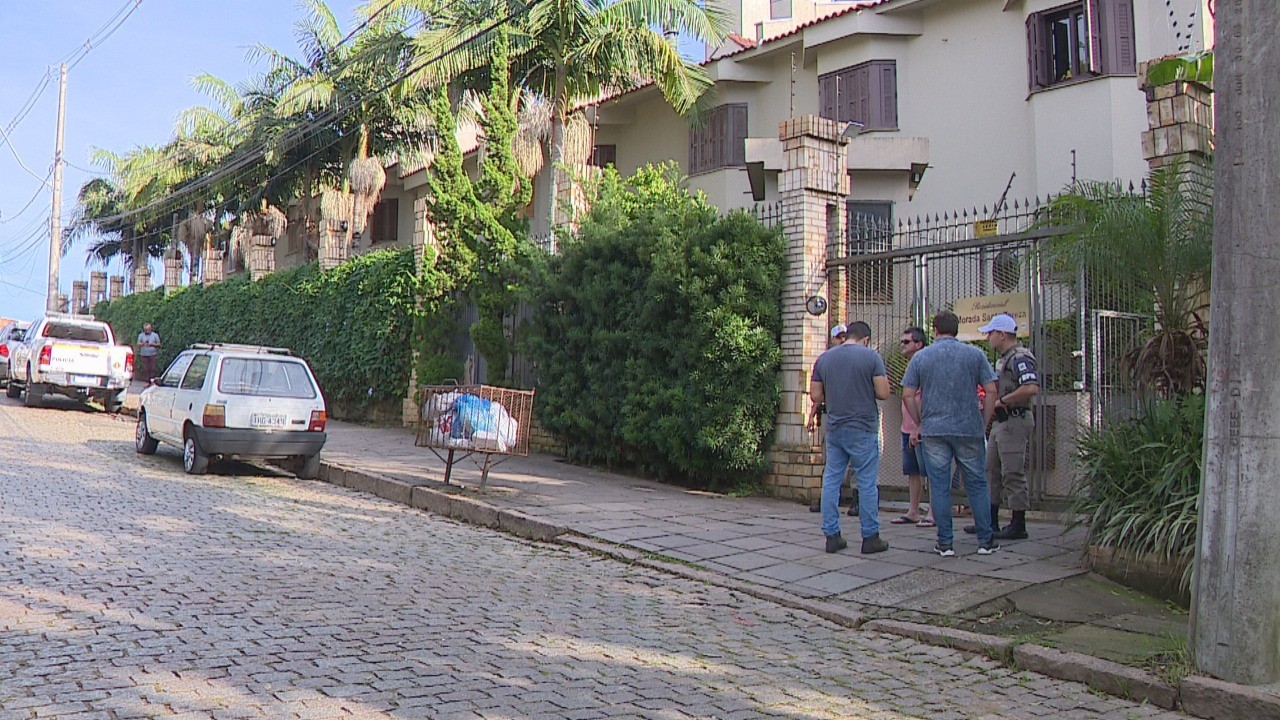 Polícia conclui inquérito sobre morte de família em condomínio de Porto Alegre