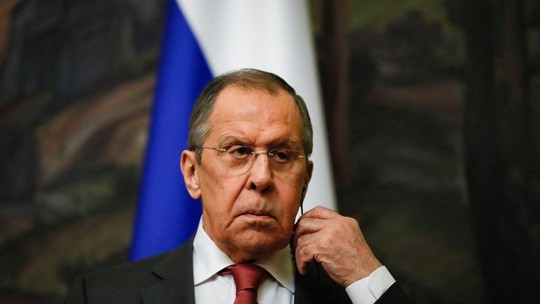 Rússia adota nova doutrina diplomática para 'eliminar vestígios do domínio' Ocidental