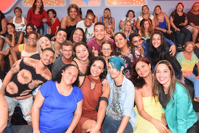 Marinalva com a plateia na noite de sua eliminação  (Foto: TV Globo)