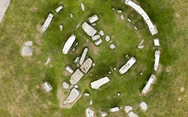 as manchas de Stonehenge (Foto: reprodução SWNS.com)