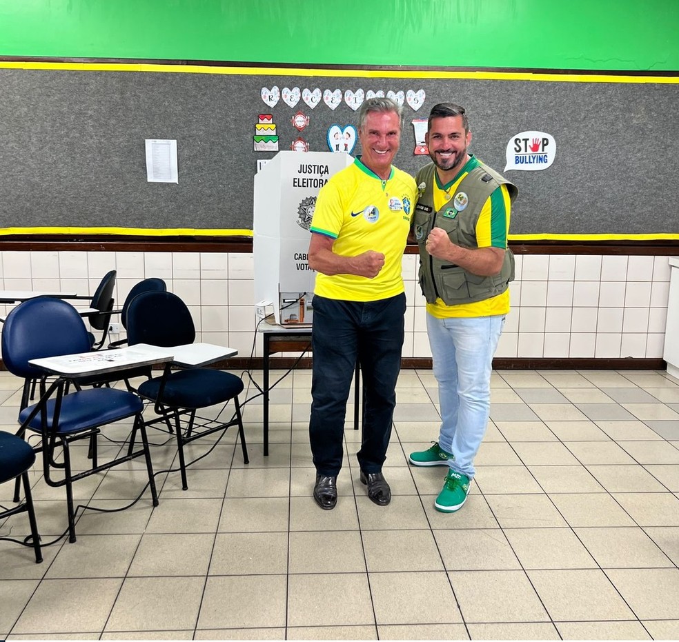 Fernando Collor foi acompanhado pelo vice Léo Dias — Foto: Assessoria