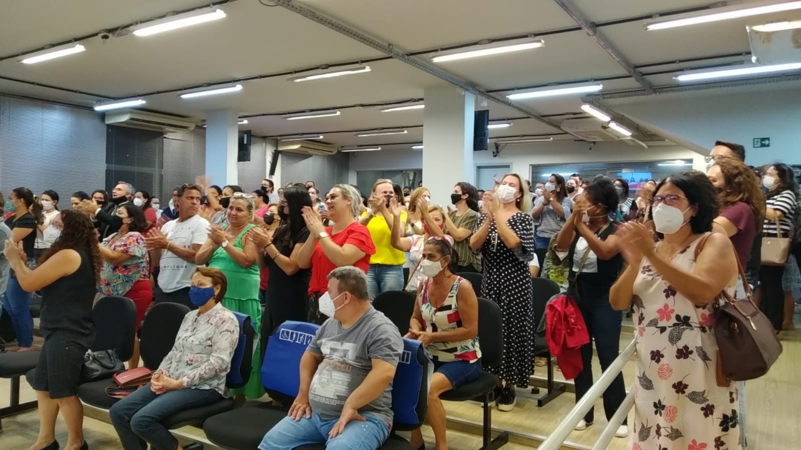 Projeto de lei complementar para complementação salarial dos educadores da rede municipal de Presidente Prudente é arquivado