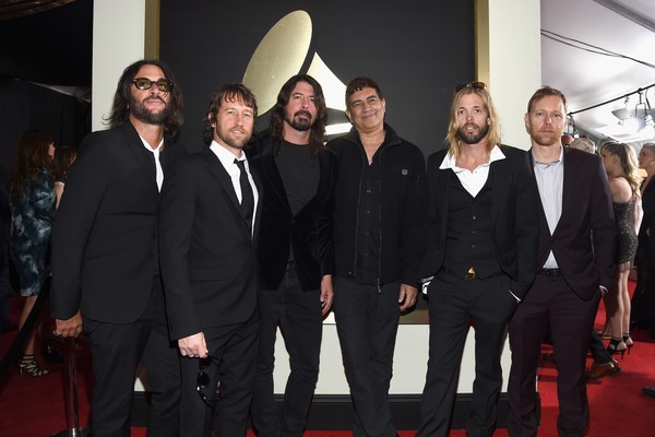 Foo Fighters no Grammy de 2016 (Foto: Getty Images)