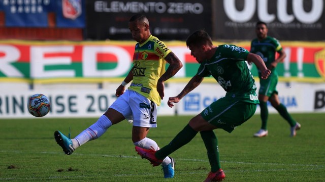 Brusque x Chapecoense duelaram na decisão estadual