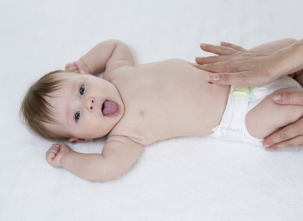 Como aliviar a cólica do bebê (Foto: Thinkstock Photo)